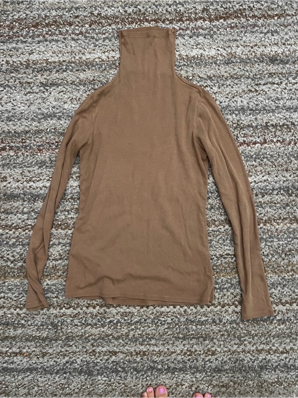 Turtleneck from Jungmaven 
Color: coyote